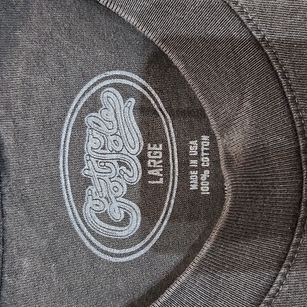 Tshirt - Picture 4 of 5